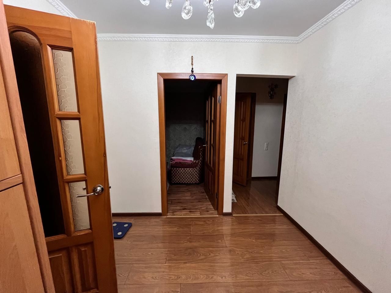 Продам отличную 3 ком квартиру,ленинградку,в районе 8 школы