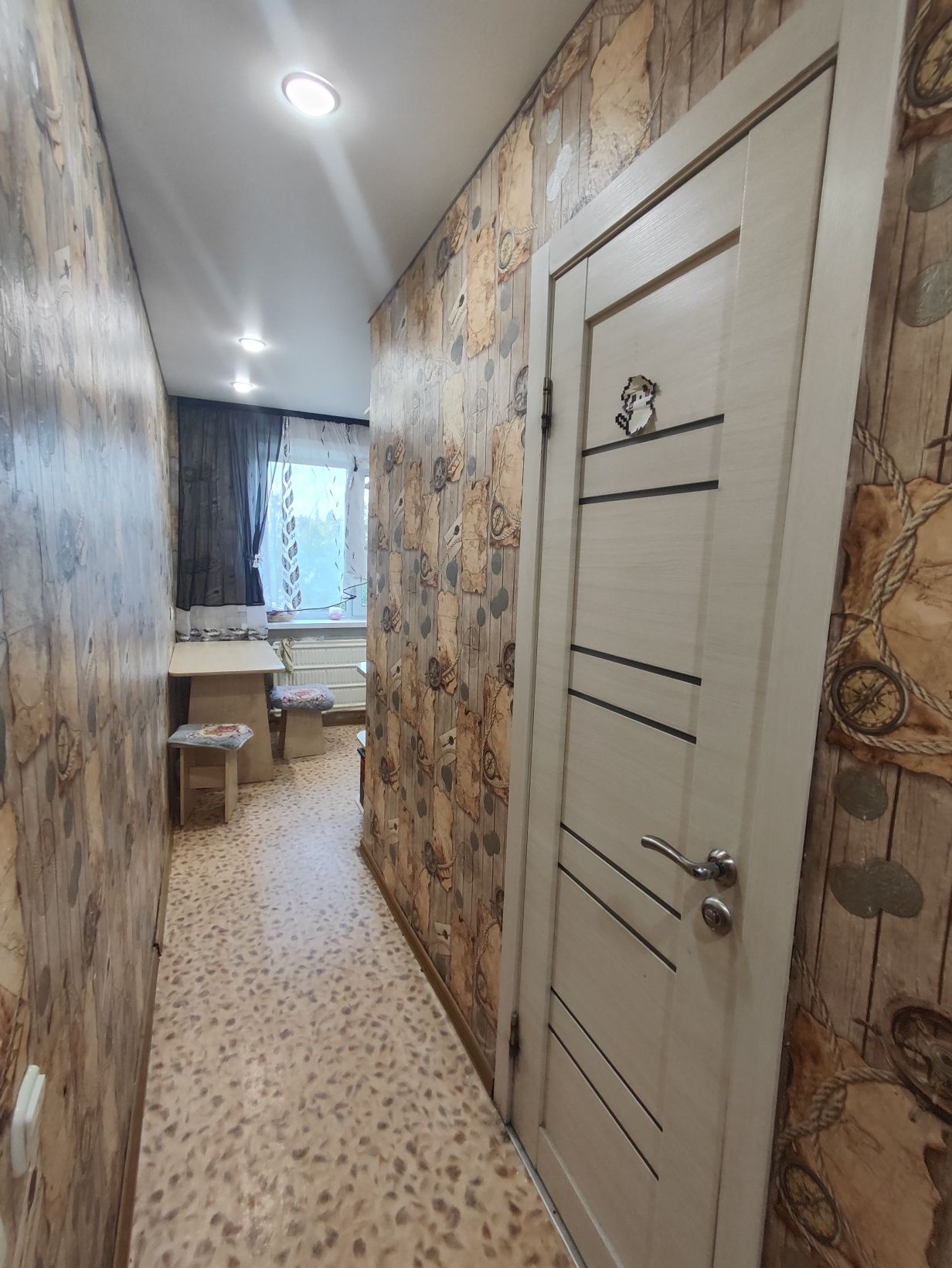 Продам 2 комнатную квартиру, район Айгуль.