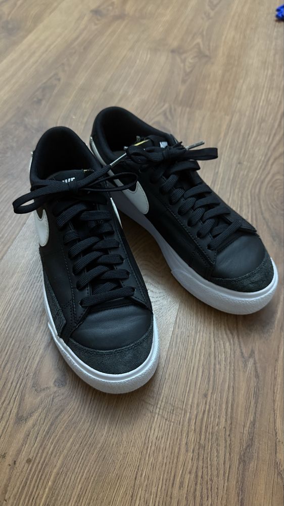 Nike blazer low platform