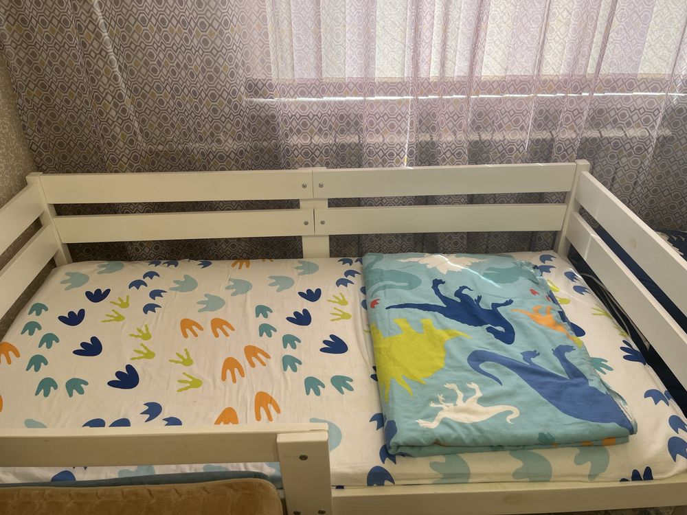 Детский кровать в илельном состояний
