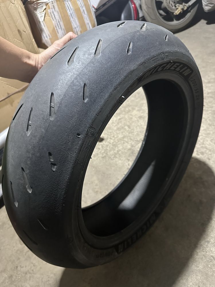 Мотошины б/у Michelin Power RS 2CT+ (R17 120/70, R17 200/55)