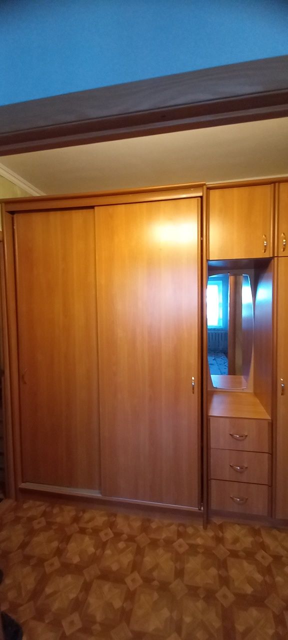 Прихожая продается срочно
