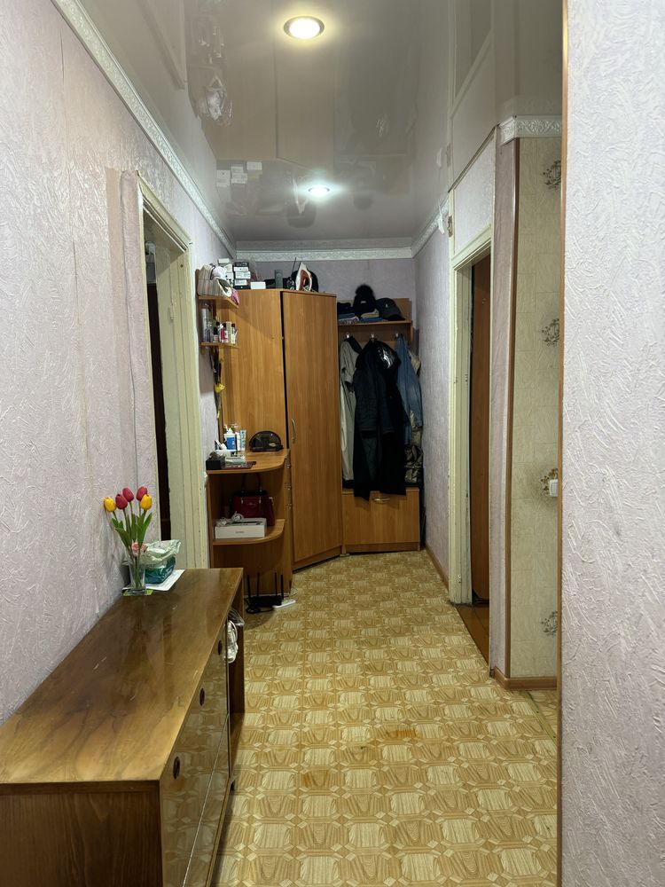 Продам 2-комнатную квартиру в центре