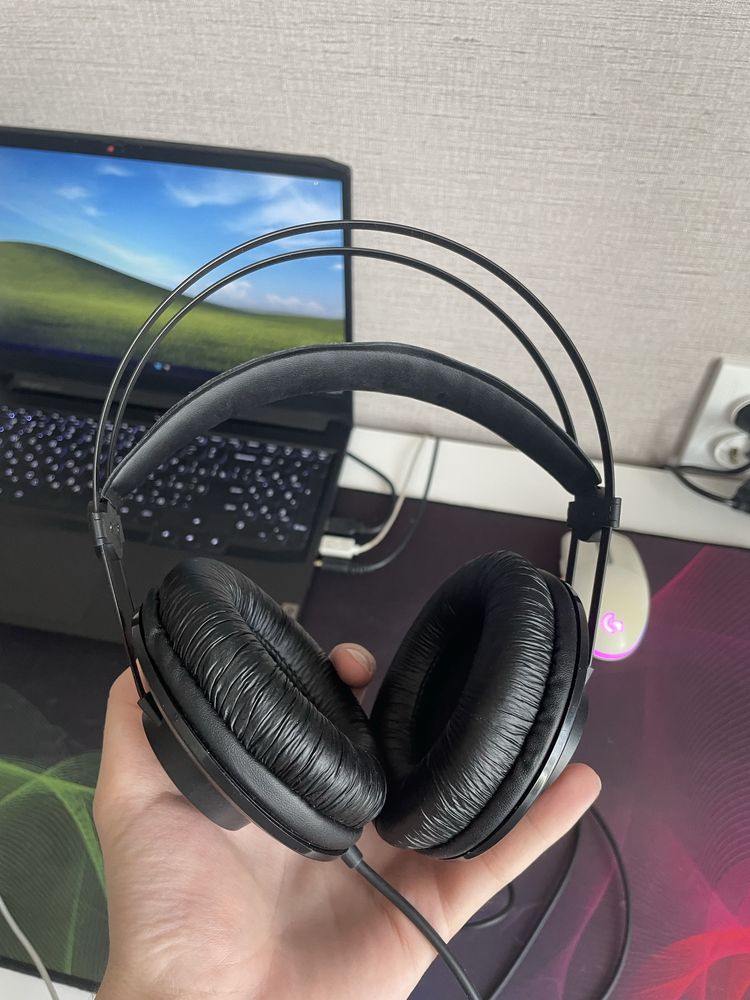 Наушники AKG K52 НОВЫЕ