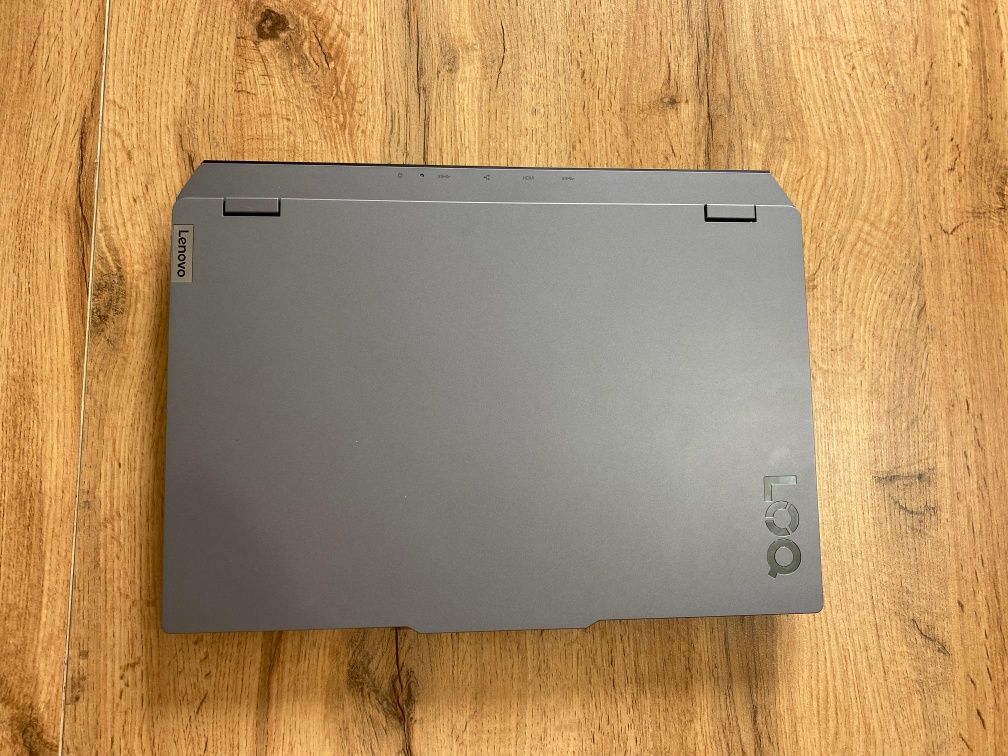 Lenovo log 40×50