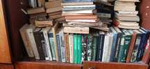 Продам книги разные .