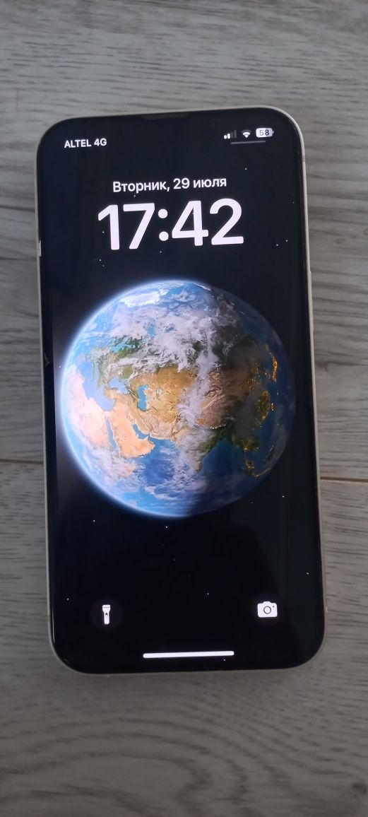 iPhone 13 базовый б/у
