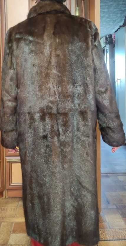 Продам норковую шубу