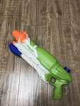 Продам водяной пистолет Nerf