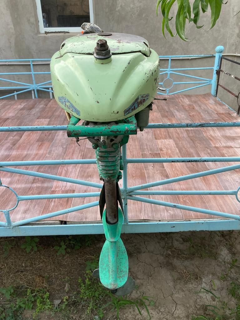 Мотор лодочный хорошое состояние