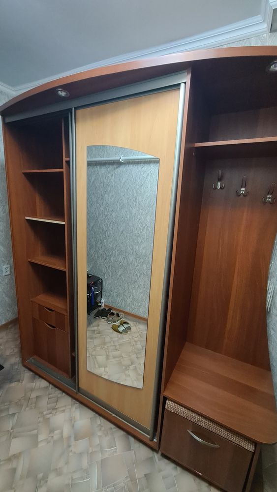 Продам прихожую в отличном состоянии