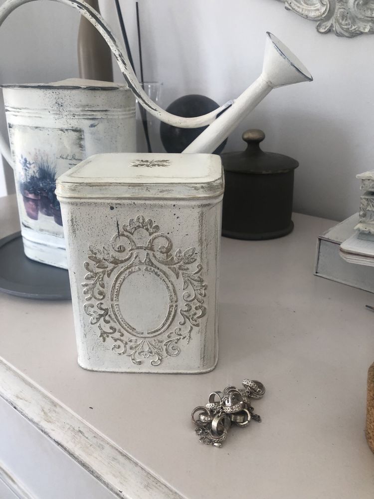 Продам шкатулки, коробки ,банки, рамка винтаж