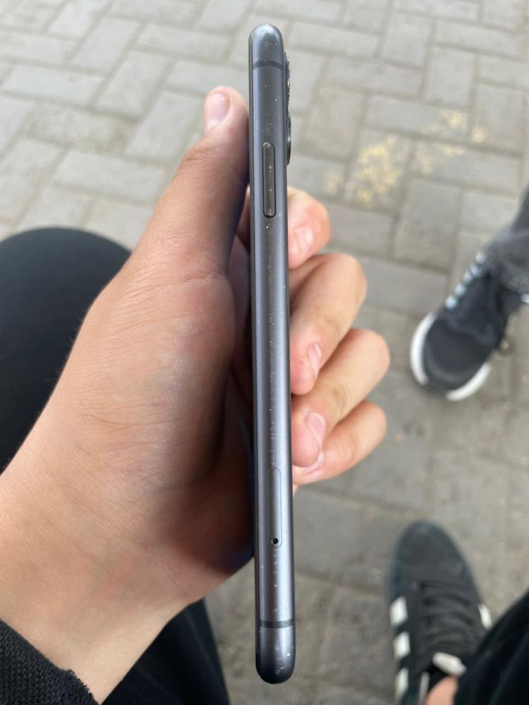 Продам ipone 11  в хорошом состояний