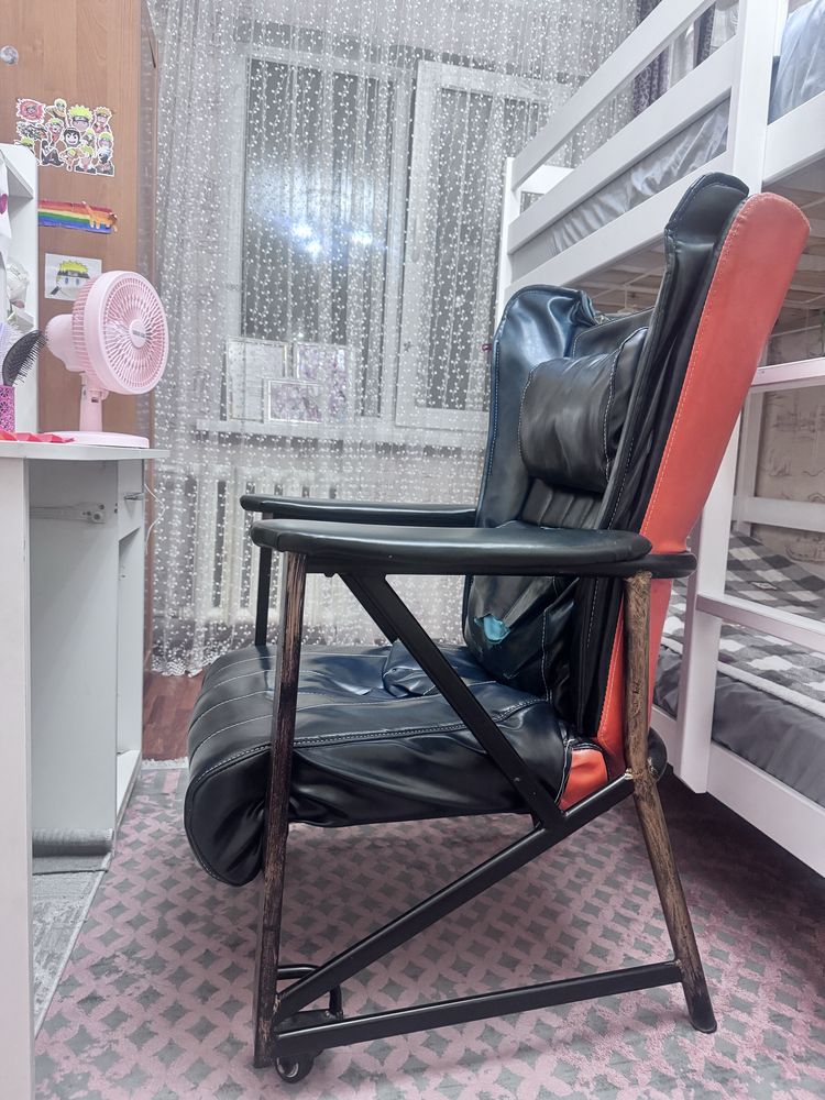 Продам стул компьютерный