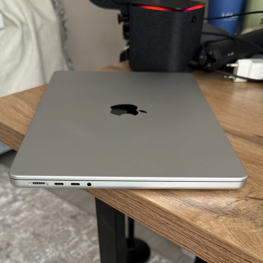 Macbook pro 14/ m1 Pro/ 16gb/ 1tb