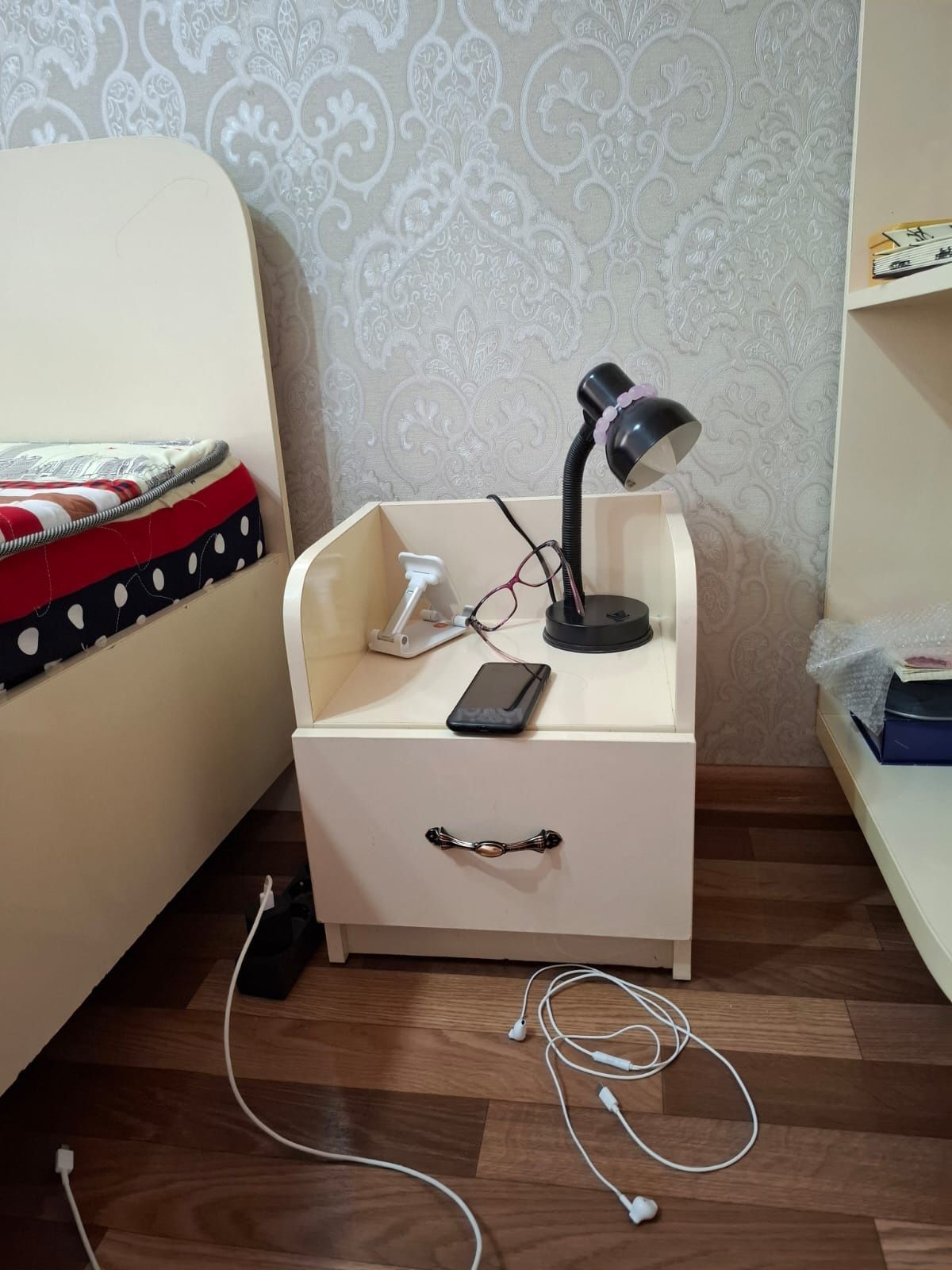 Продам спальный гарнитур в отличном состоянии