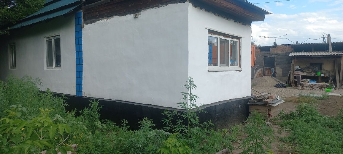 Продам дом  в хорошем районе тёплый
