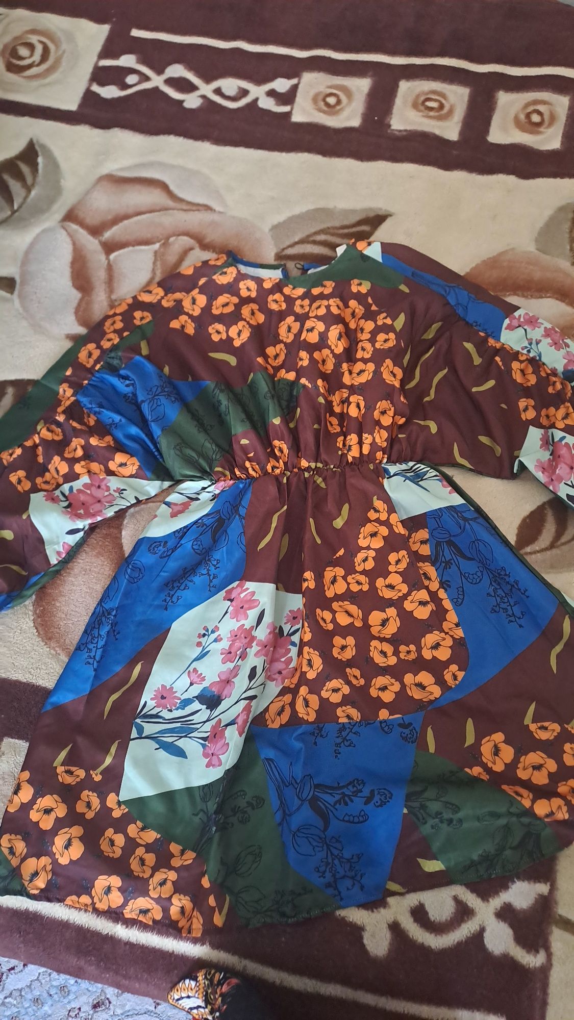 Продам много женской одежды
