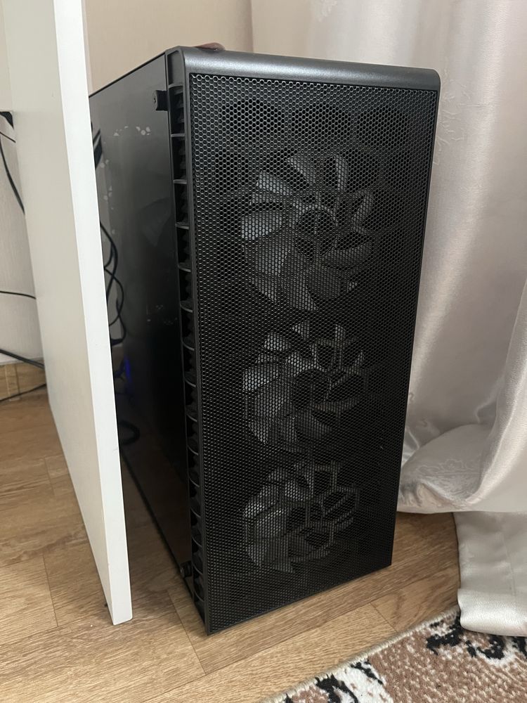 Продам игровой компьютер мощный  готовый