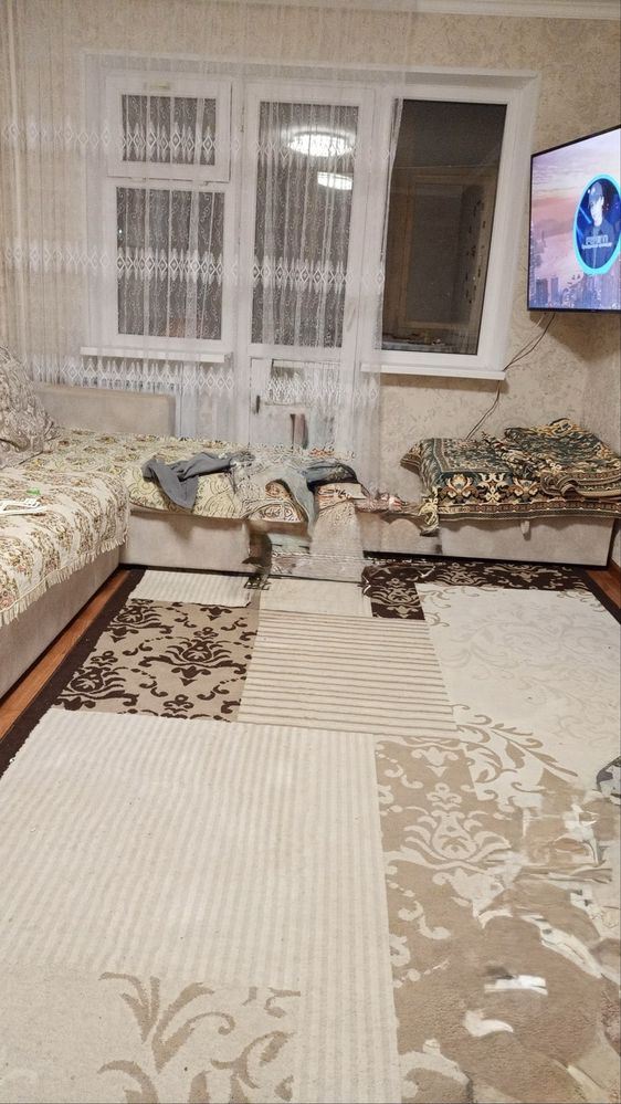 Ковер 5*3 м в хорошем состоянии, после чистки.