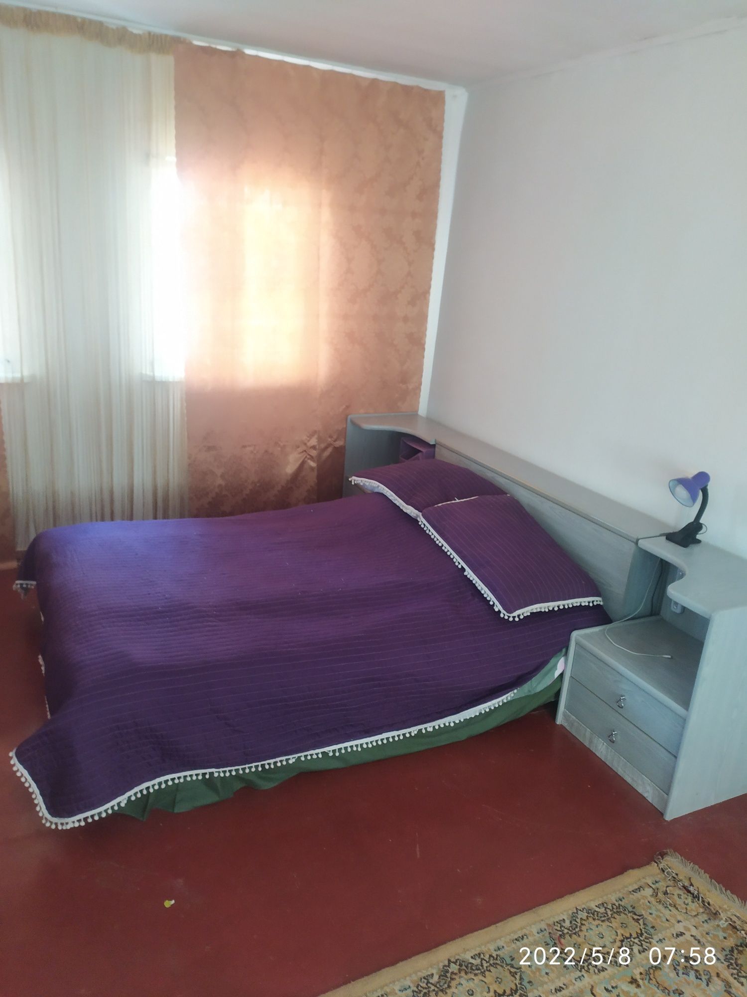 Продам классную дачу в которой можно жить весь сезон.