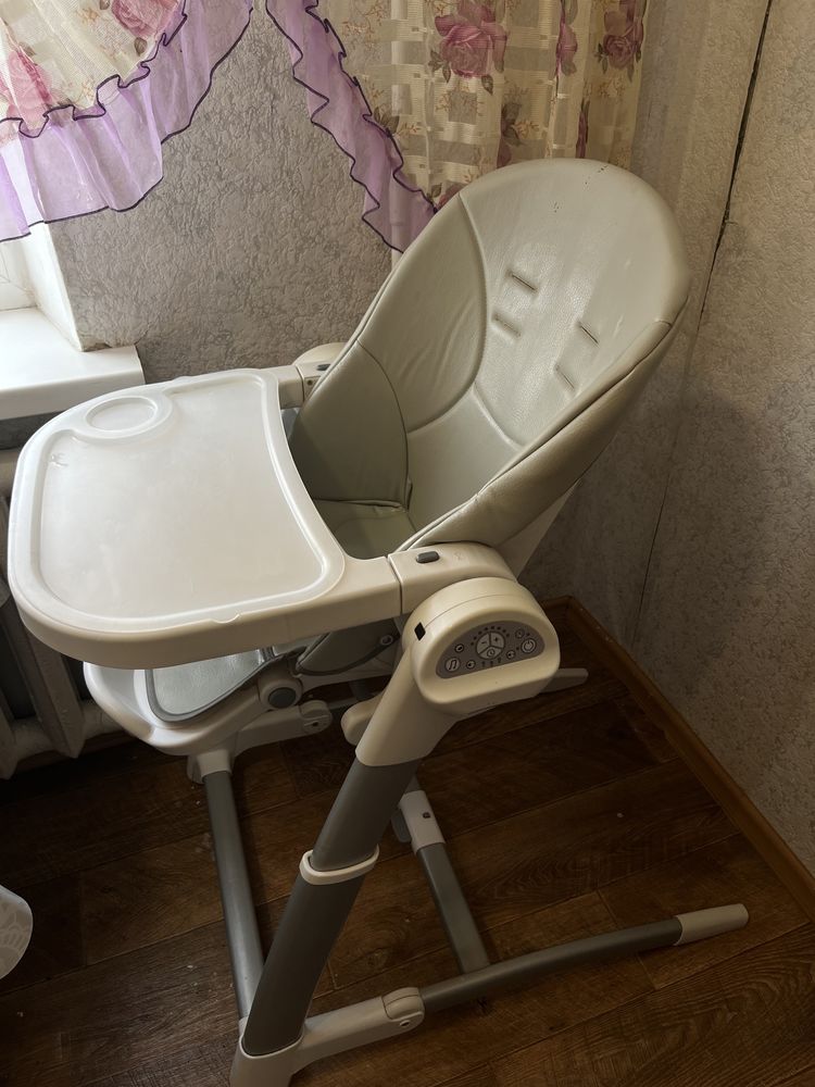 Срочно продам Стульчик для кормления 3в 1 Maribel
