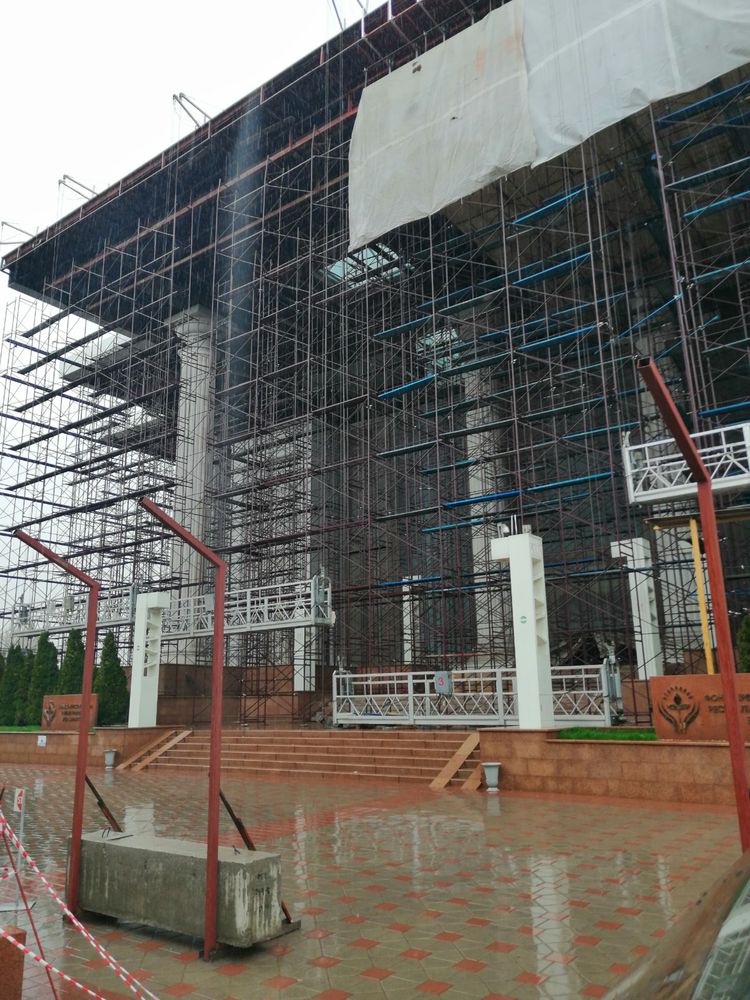 Прокат строительных лесов, аренда без залога