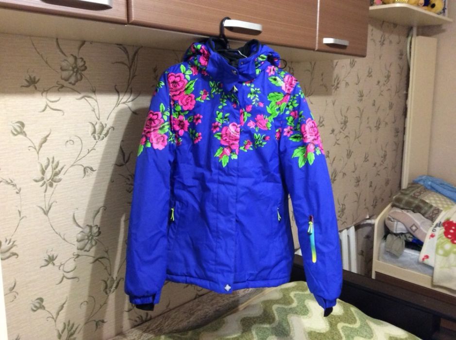 Продам зимний спортивный женский костюм