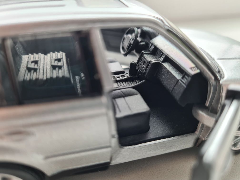 Машинка Range Rover металлическая