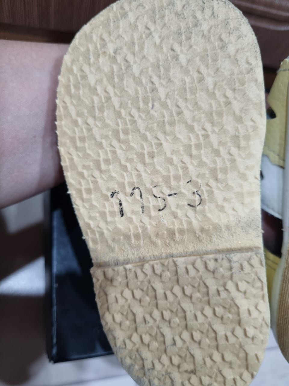 Продам сандалики 115р