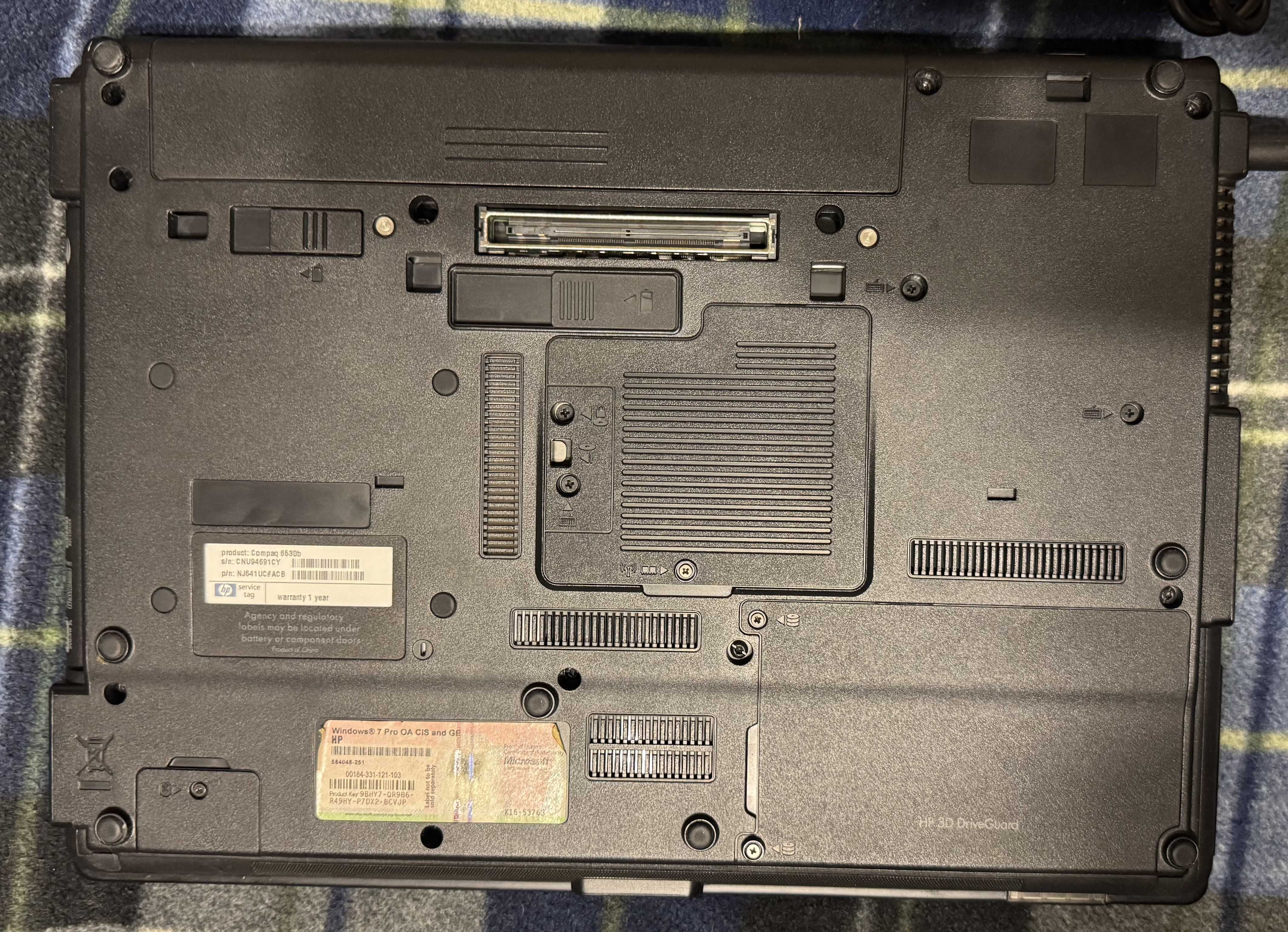 Продам рабочий ноутбук фирмы Эйч Пи HP6530b в комплекте