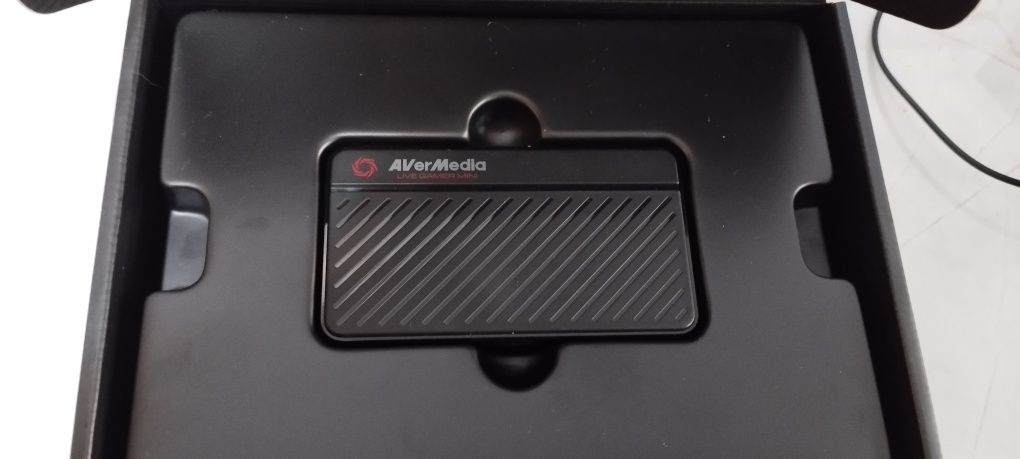 Карта захвата Avermedia Live Gamer Mini