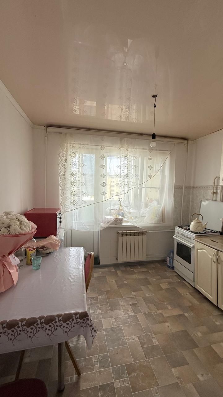 Продам 2 - комнатную квартиру