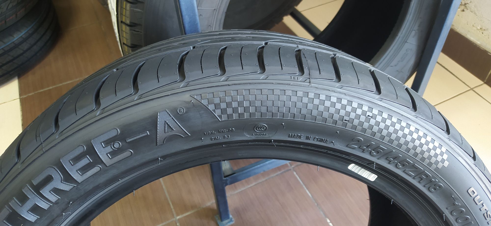 205/55R16 Three-A P606 91W