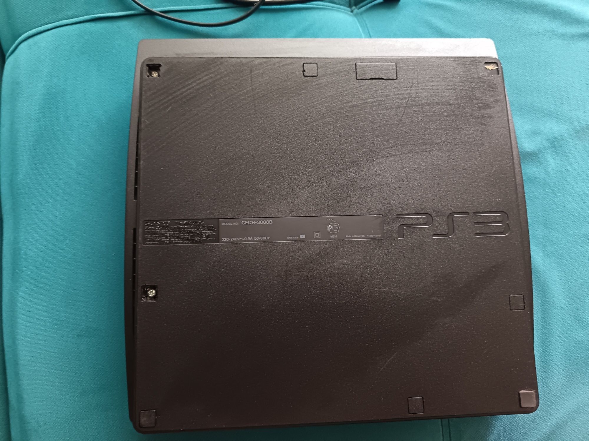 Playstation 3 Slim в хорошем состоянии!