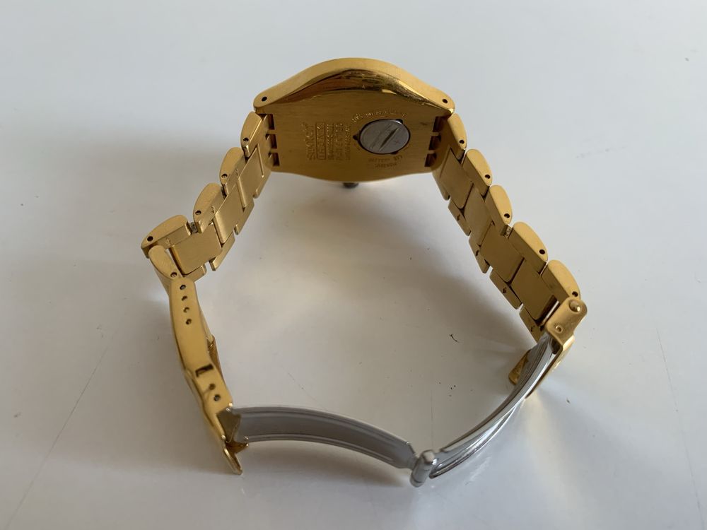 Швейцарские наручные часы Swatch YELLOW MEDAL YGG706G