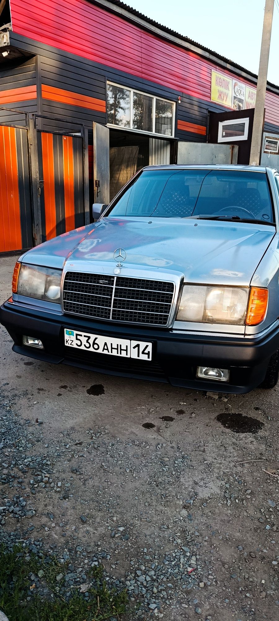 Мерс 124 продам,мотор м111