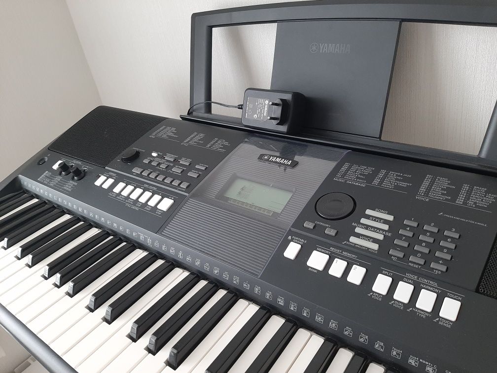 Синтезатор Yamaha PSR E 423