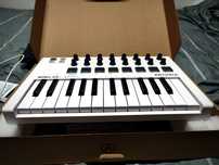 Arturia MiniLab mk2