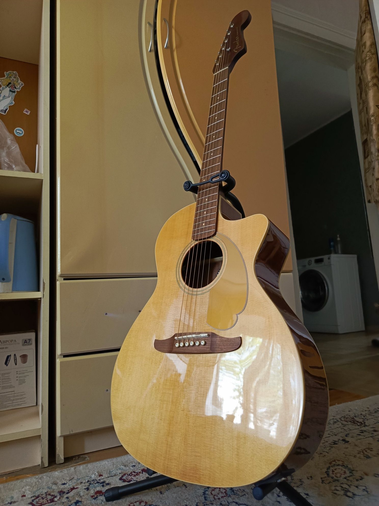 Гитара. FENDER. acoustic. Хорошая выполнена в мировом масштабе