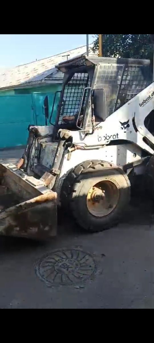 Продажа мини погрузчика Bobcat 873.
