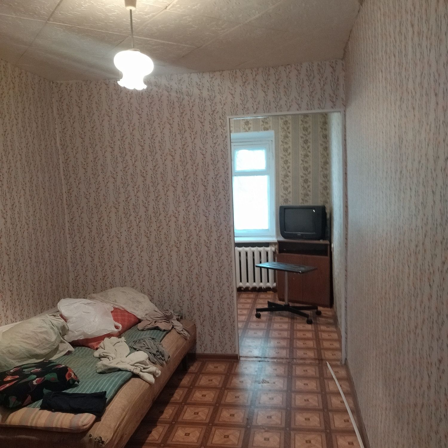 Продам 2. комнатную квартиру