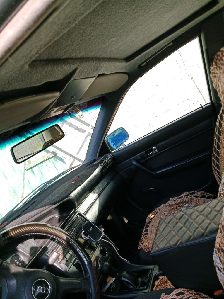 Продам хороший 2 литровый автомобиль