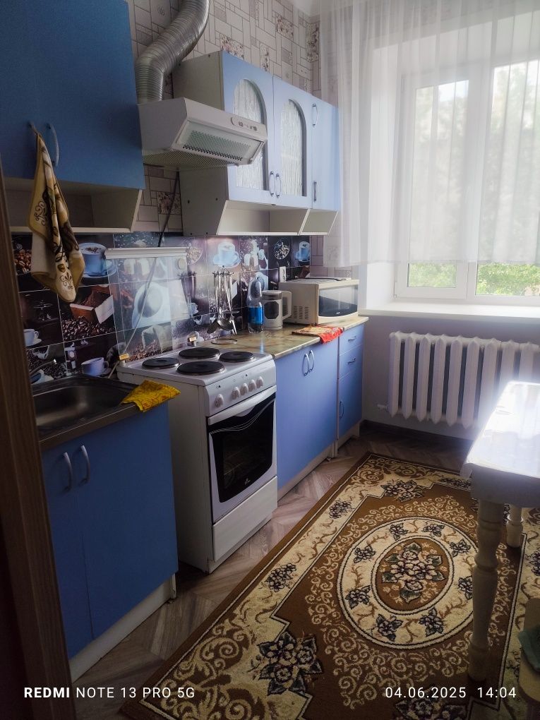 Квартира люкс  посуточно 3 комнатная.