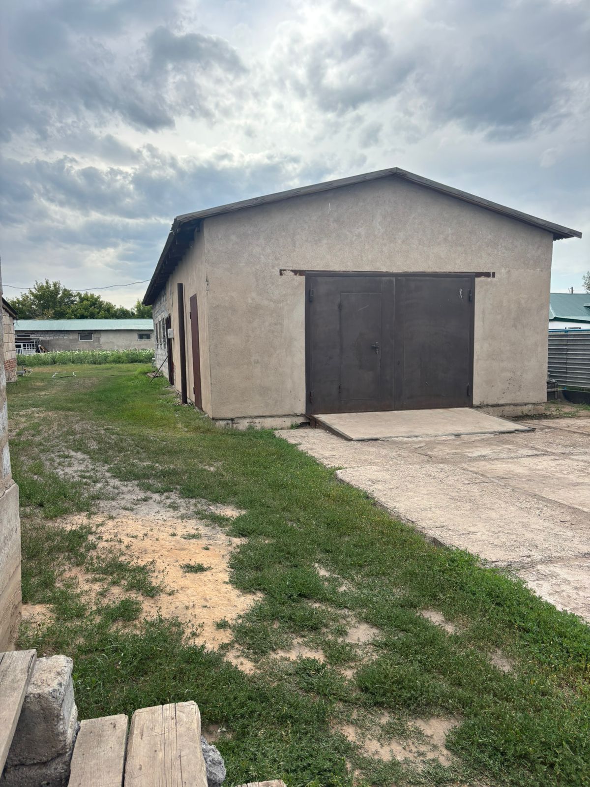 Продам квартиру в 2-х квартирном доме.