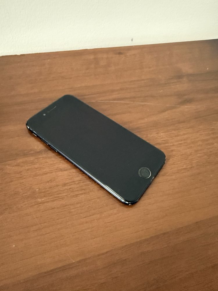 Продается Iphone 7