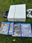 Sony PlayStation 4  PlayStation 4 Ps4
