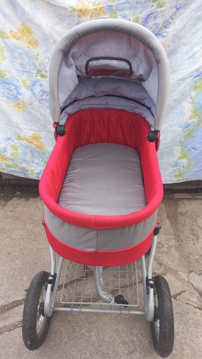Продам детскую коляску б/у.