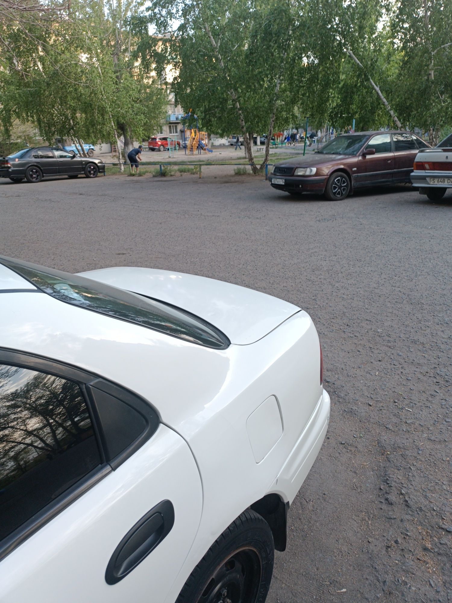 Мазда 323.г.в., объем 1.5