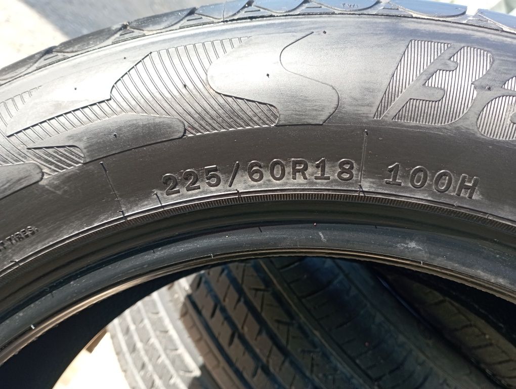 Продам летнюю резину 225/60 R 18